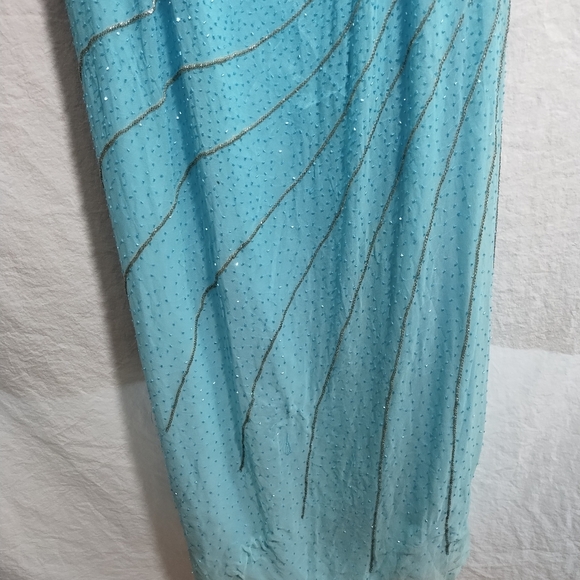 Aurora Formals Gown size 20 (reposhed) Blue hombre effect w/ iridescent beads - Picture 8 of 16